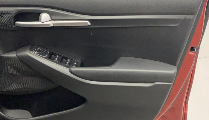 2022 KIA SELTOS HTK 1.5 PETROL, Petrol, Manual, 25,888 km, Driver Side Door Panels Control