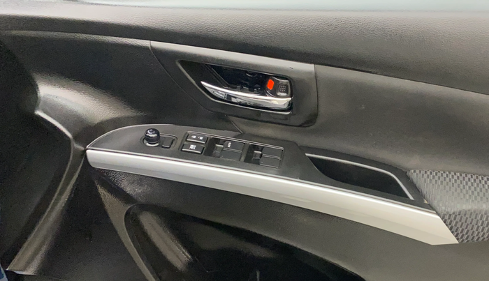 2018 Maruti S Cross ZETA 1.3, Diesel, Manual, 97,895 km, Driver Side Door Panels Control