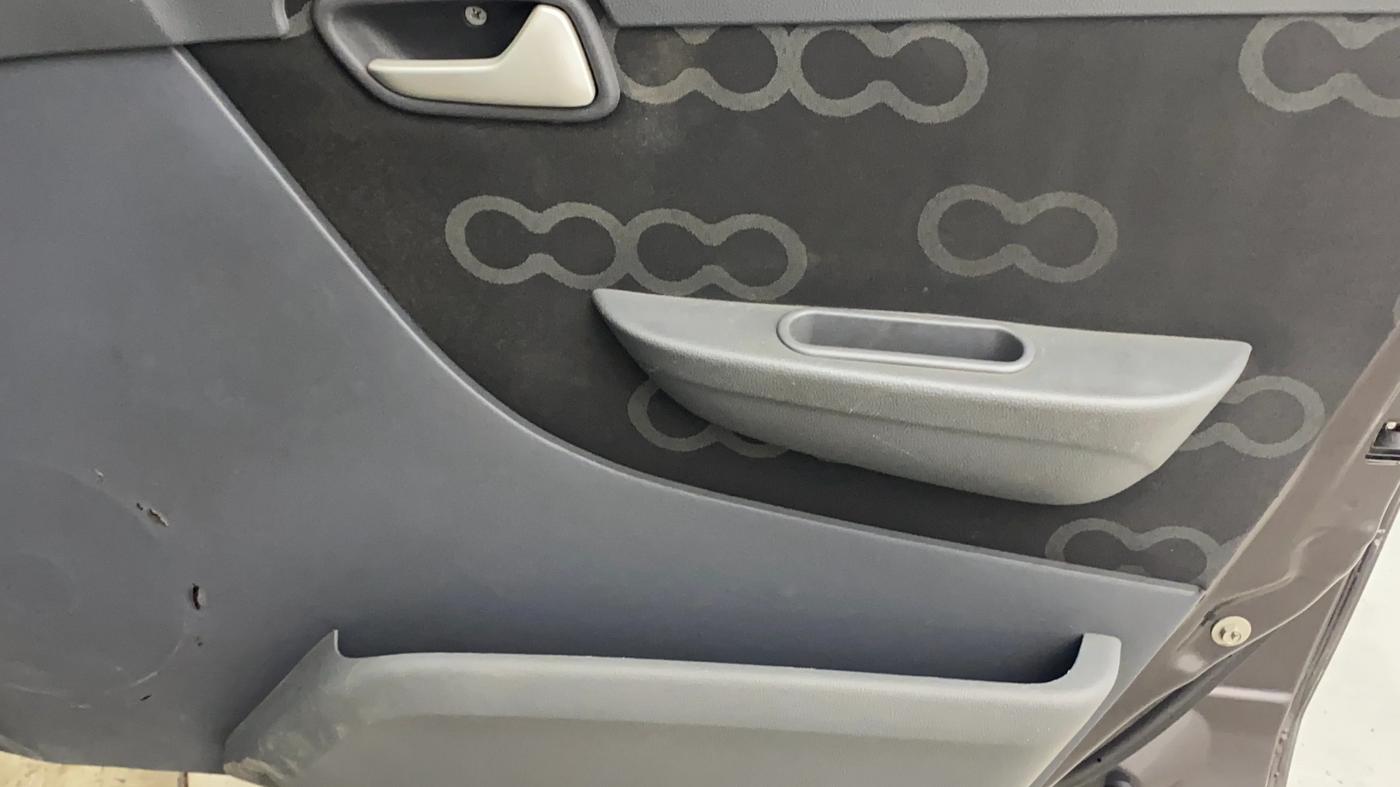 2015 Maruti Alto 800 LXI, Petrol, Manual, 29,203 km, Driver Side Door Panels Control