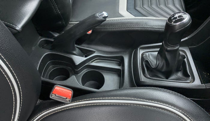 2020 Maruti Vitara Brezza VXI, Petrol, Manual, 90,502 km, Gear Lever