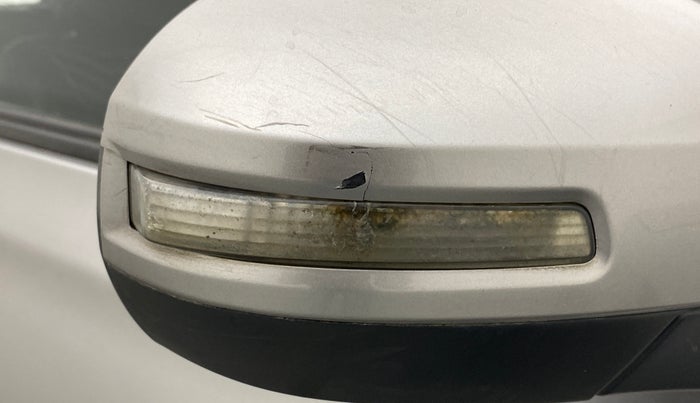 2020 Maruti Vitara Brezza VXI, Petrol, Manual, 90,502 km, Right rear-view mirror - Indicator light not working