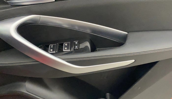 2020 MG HECTOR SHARP HYBRID 1.5 PETROL, Petrol, Manual, 50,707 km, Driver Side Door Panels Control