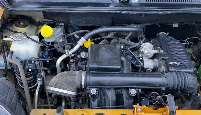 2019 Renault TRIBER RXZ DUAL TONE, Petrol, Manual, 39,240 km, Engine View - Right