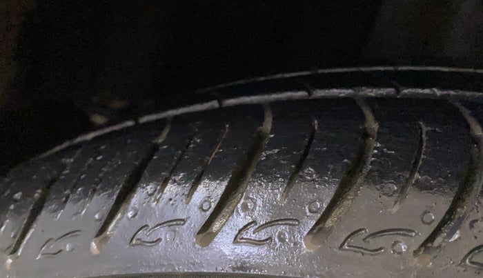 2021 Maruti Baleno SIGMA PETROL 1.2, Petrol, Manual, 57,907 km, Right Rear Tyre Tread