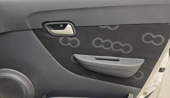 2016 Maruti Alto 800 VXI, Petrol, Manual, 19,736 km, Driver Side Door Panels Control