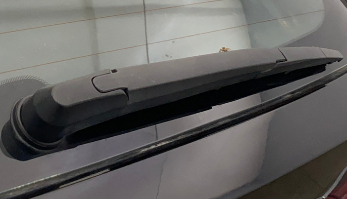 2022 Hyundai NEW I20 ASTA 1.2 MT, Petrol, Manual, 19,816 km, Rear Wiper