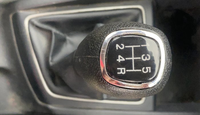 2016 Hyundai Elite i20 ASTA 1.2 (O), Petrol, Manual, 60,081 km, Gear Lever