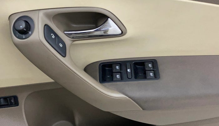 2015 Skoda Rapid 1.5 TDI CR ELEGANCE AT, Diesel, Automatic, 75,430 km, Driver Side Door Panels Control