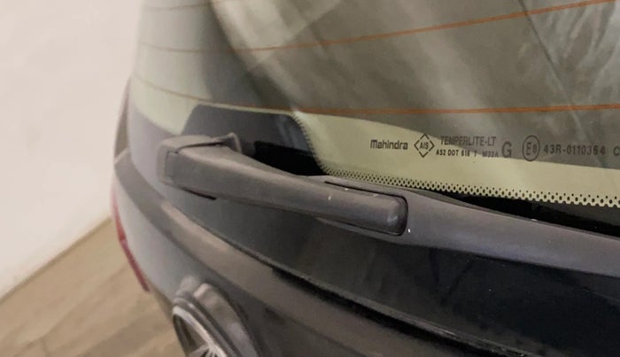 2021 Mahindra XUV300 W8 1.2 PETROL, Petrol, Manual, 74,316 km, Rear Wiper