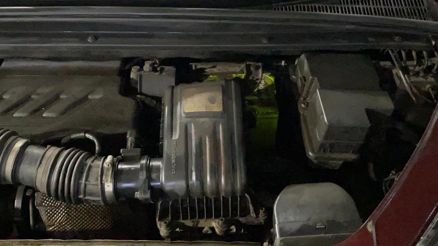2018 Mahindra MARAZZO M2 8 STR, Diesel, Manual, 73,171 km, Engine View - Left
