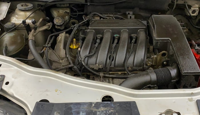 2016 Renault Duster RXL PETROL, Petrol, Manual, 23,020 km, Engine View - Right