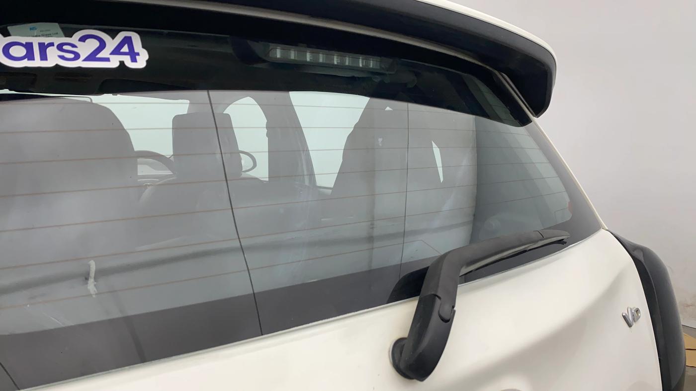 2017 Toyota Etios CROSS 1.4 VD, Diesel, Manual, 1,18,957 km, Rear Wiper