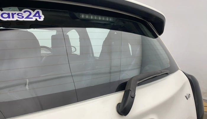 2017 Toyota Etios CROSS 1.4 VD, Diesel, Manual, 1,18,919 km, Rear Wiper