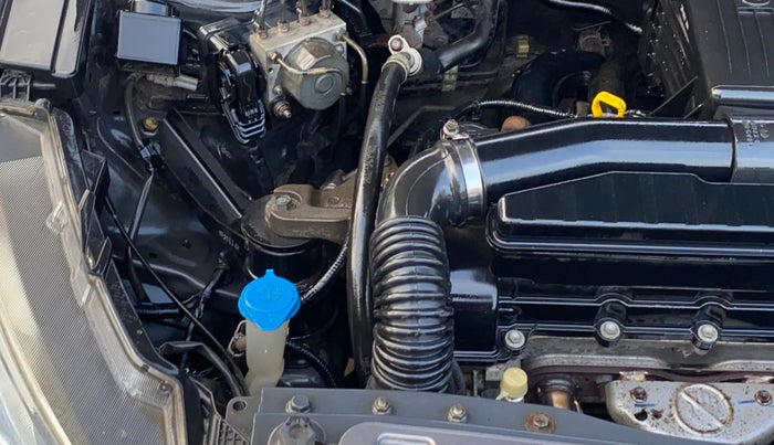 2014 Maruti Ciaz ZXI, Petrol, Manual, 65,830 km, Engine View - Right