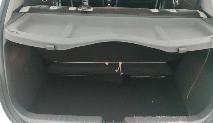 2025 Hyundai GRAND I10 NIOS SPORTZ 1.2 KAPPA VTVT, Petrol, Manual, 925 km, Boot Inside