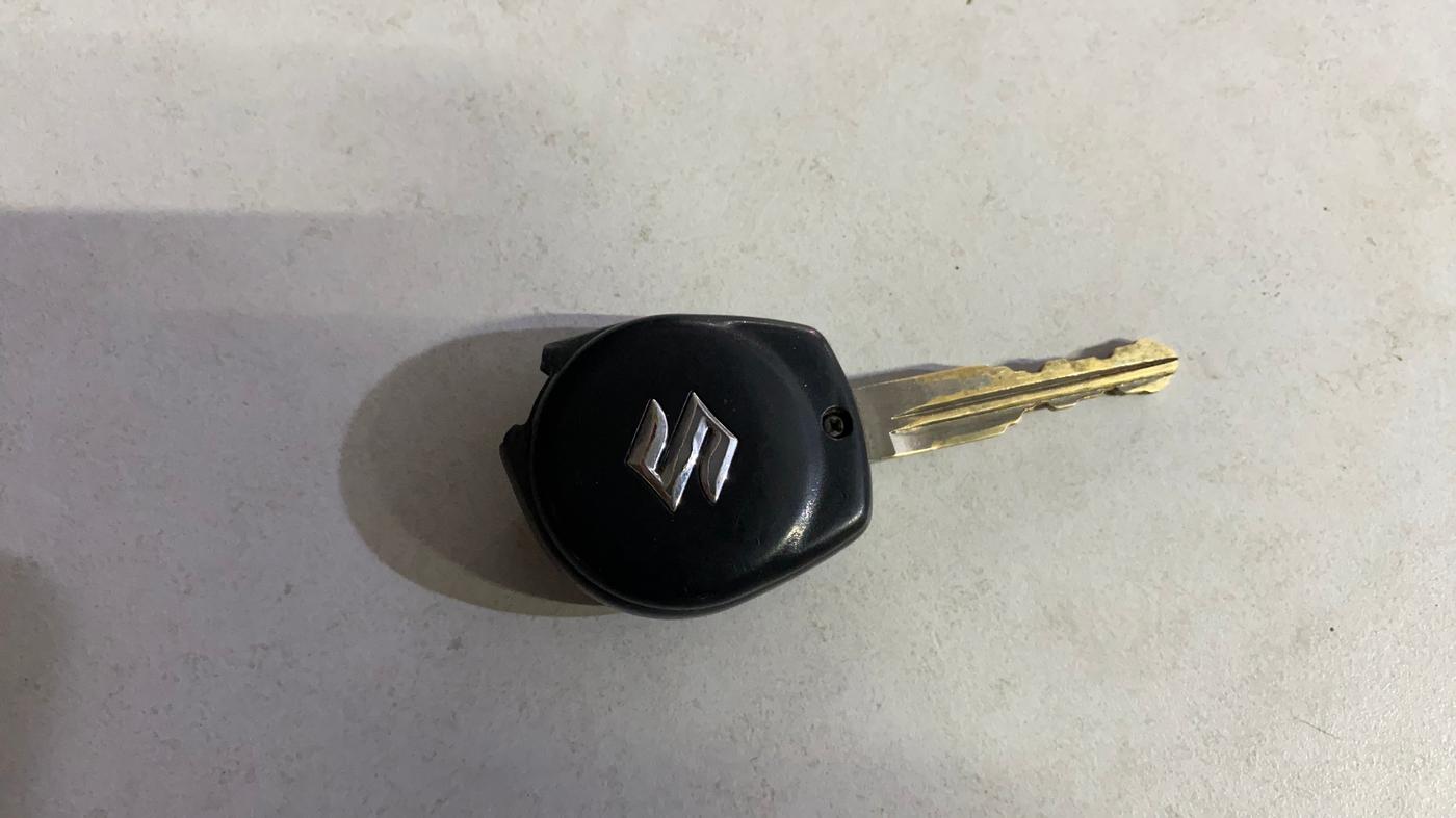 2018 Maruti Swift VXI, Petrol, Manual, 91,957 km, Key Close Up