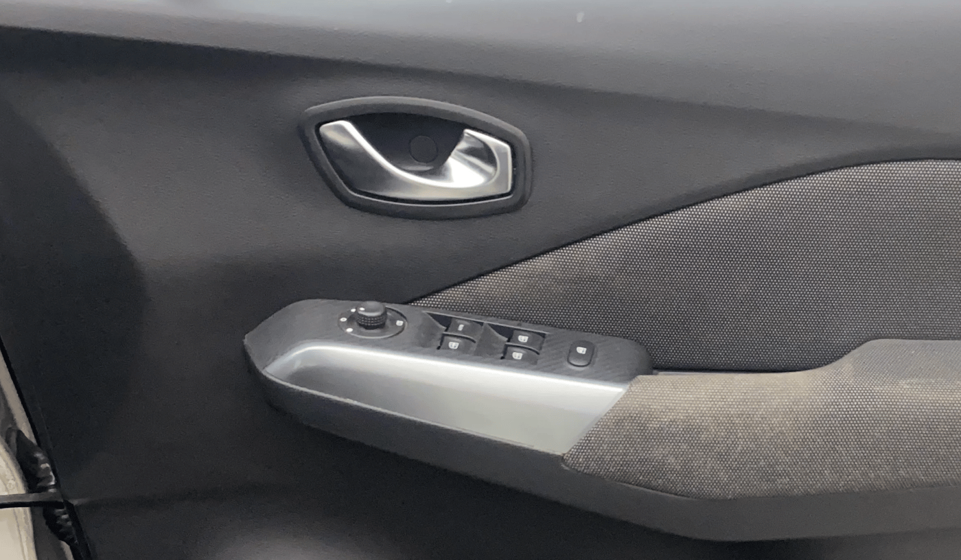 2022 Nissan Kicks XV PREMIUM TURBO 1.3 CVT, Petrol, Automatic, 39,970 km, Driver Side Door Panels Control