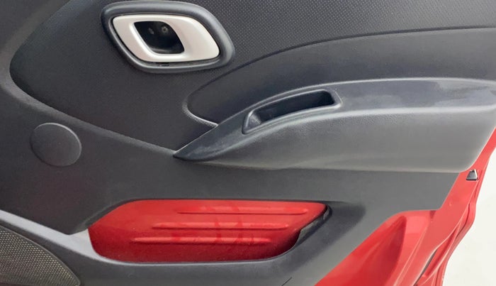 2018 Datsun Redi Go S 1.0 AMT, Petrol, Automatic, 54,941 km, Driver Side Door Panels Control