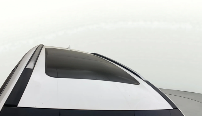 2023 Mahindra XUV700 AX 7 D AT AWD 7 STR, Diesel, Automatic, 94,253 km, Moonroof/ Sunroof