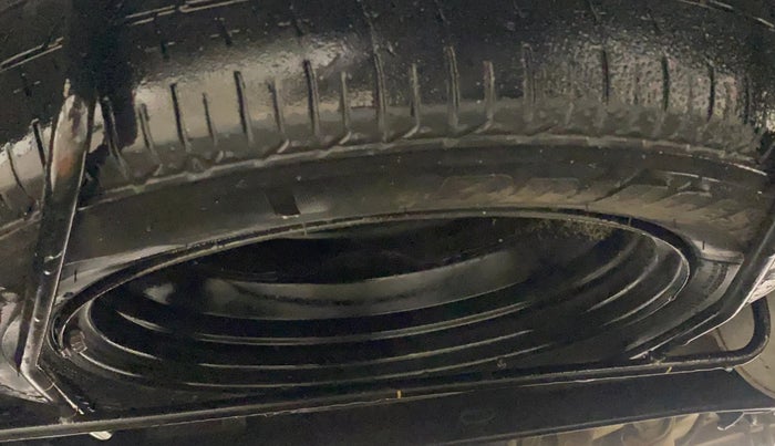 2014 Maruti Ertiga VXI, Petrol, Manual, 1,18,800 km, Spare Tyre