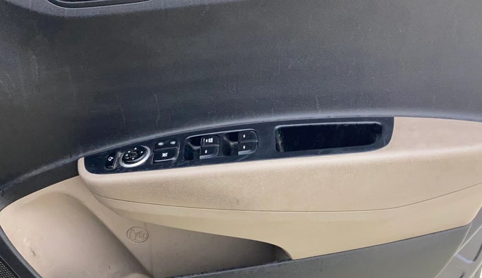 2014 Hyundai Grand i10 SPORTZ 1.2 KAPPA VTVT, Petrol, Manual, 99,652 km, Driver Side Door Panels Control