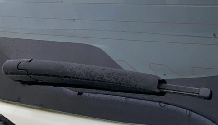 2020 Ford Ecosport TITANIUM 1.5L DIESEL, Diesel, Manual, 1,40,261 km, Rear Wiper