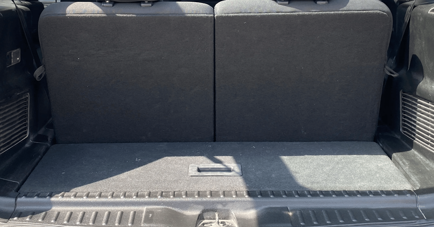 2018 Tata Hexa XE 4X2 7 STR, Diesel, Manual, 1,11,625 km, Boot Inside