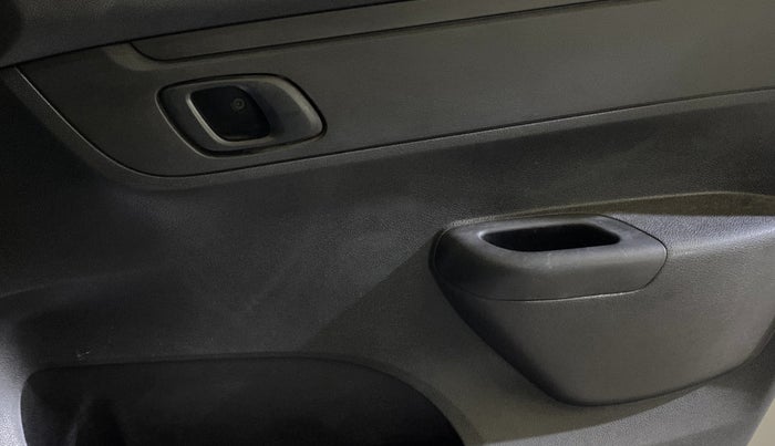 2019 Renault Kwid RXL, Petrol, Manual, 55,488 km, Driver Side Door Panels Control