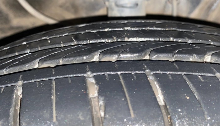 2020 Hyundai Creta SX AT 1.6 DIESEL, Diesel, Automatic, 24,549 km, Right Front Tyre Tread