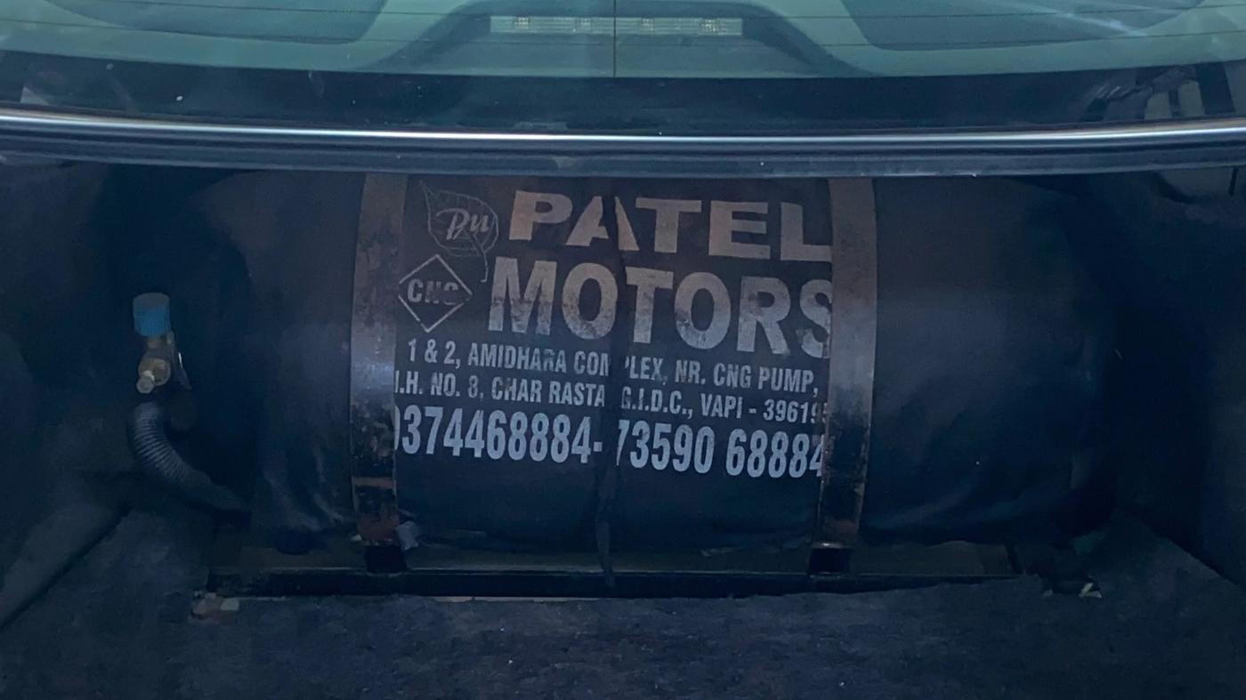 2013 Toyota Corolla Altis GL PETROL, CNG, Manual, 1,06,959 km, Boot Inside