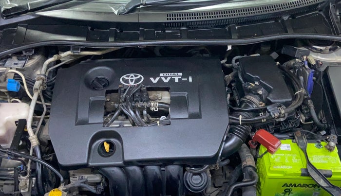 2013 Toyota Corolla Altis GL PETROL, CNG, Manual, 1,06,959 km, Engine View