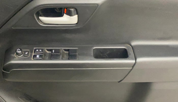 2022 Maruti New Wagon-R ZXI PLUS 1.2, Petrol, Manual, 60,955 km, Driver Side Door Panels Control