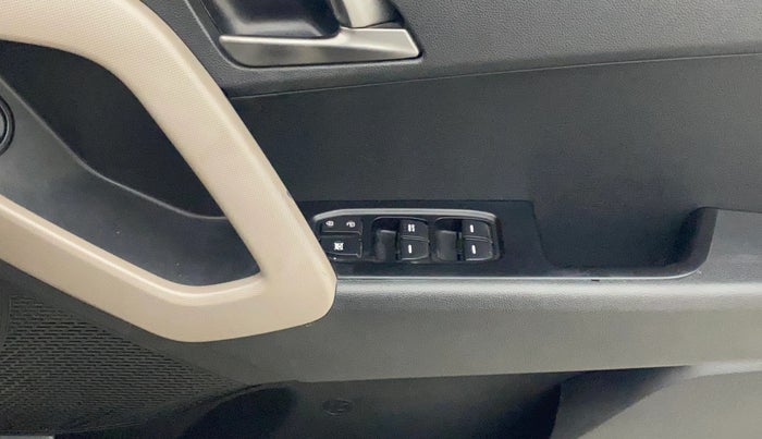 2017 Hyundai Creta SX PLUS 1.6 PETROL, Petrol, Manual, 80,913 km, Driver Side Door Panels Control