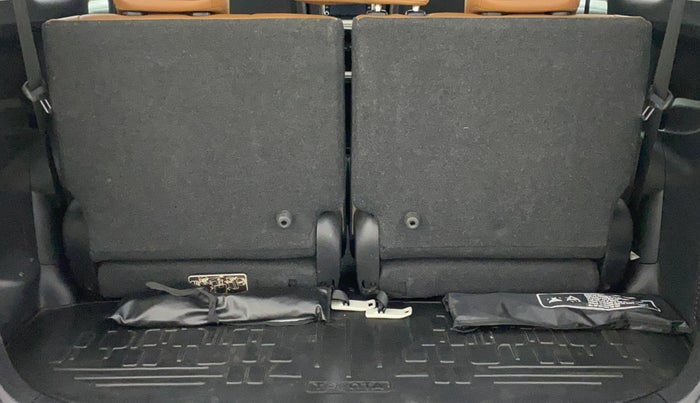 2022 Toyota Innova Crysta 2.7 ZX AT 7 STR, Petrol, Automatic, 10,460 km, Boot Inside