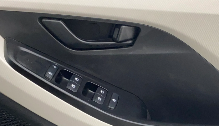 2022 Hyundai Creta E 1.5 DIESEL, Diesel, Manual, 56,105 km, Driver Side Door Panels Control