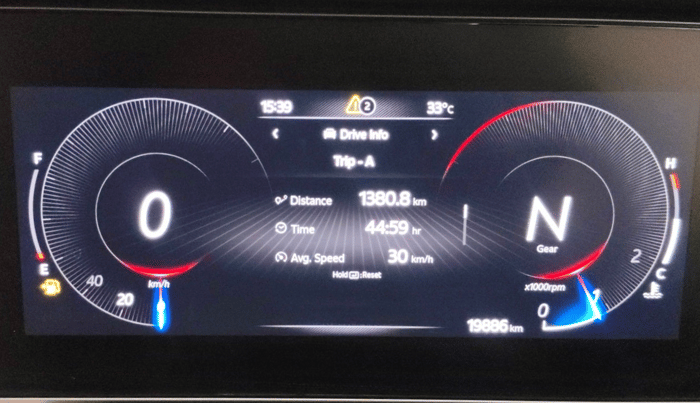 2023 Mahindra XUV700 AX 5 P MT 5 STR, Petrol, Manual, 19,885 km, Odometer Image