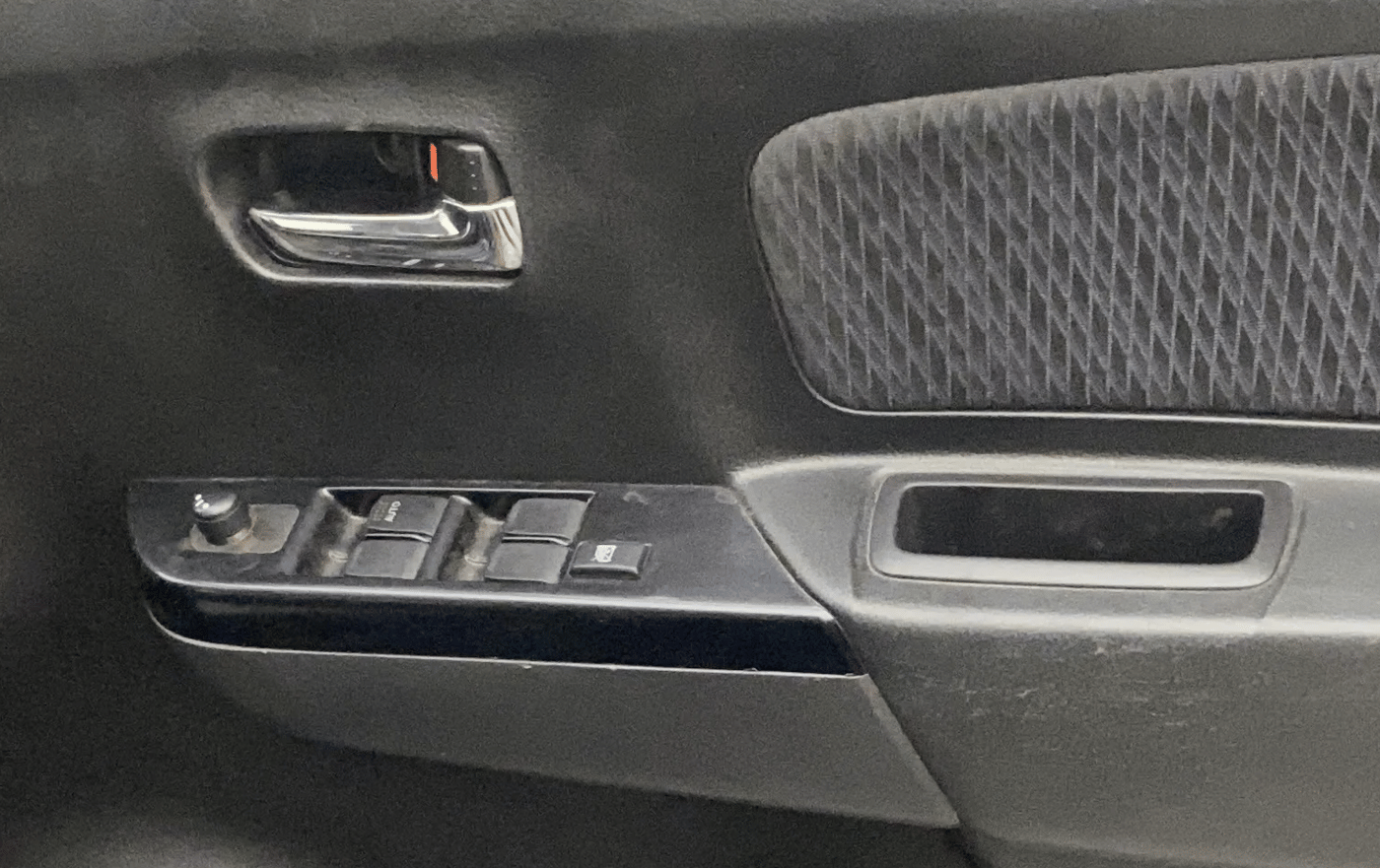 2014 Maruti Wagon R Stingray VXI, Petrol, Manual, 49,277 km, Driver Side Door Panels Control