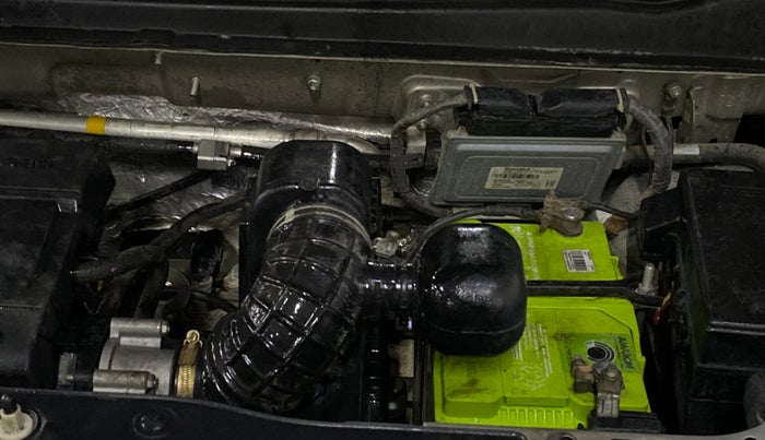 2018 Mahindra KUV 100 NXT K8 P 6 STR, Petrol, Manual, 65,662 km, Engine View - Left