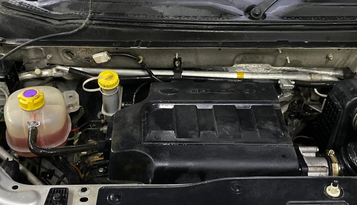 2018 Mahindra KUV 100 NXT K8 P 6 STR, Petrol, Manual, 65,662 km, Engine View - Right