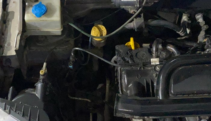 2017 Renault Kwid RXT 1.0 AMT (O), Petrol, Automatic, 36,721 km, Engine View - Right