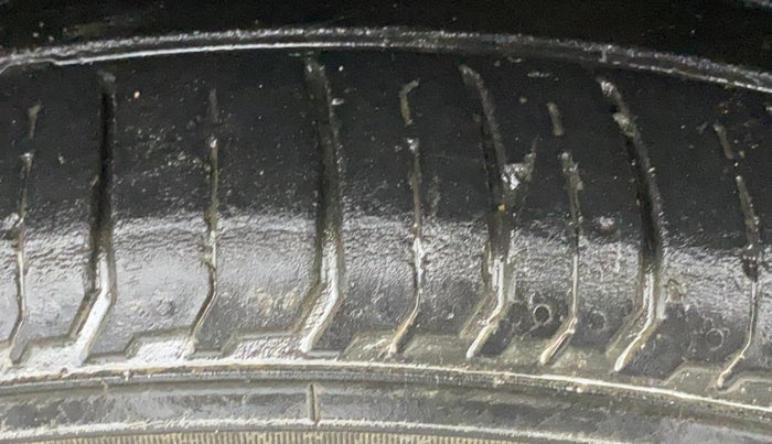 2023 Hyundai NEW I20 SPORTZ 1.2 MT, Petrol, Manual, 50,385 km, Left Front Tyre Tread