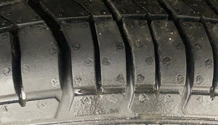 2019 Tata Tiago XZ PETROL, Petrol, Manual, 82,564 km, Right Front Tyre Tread