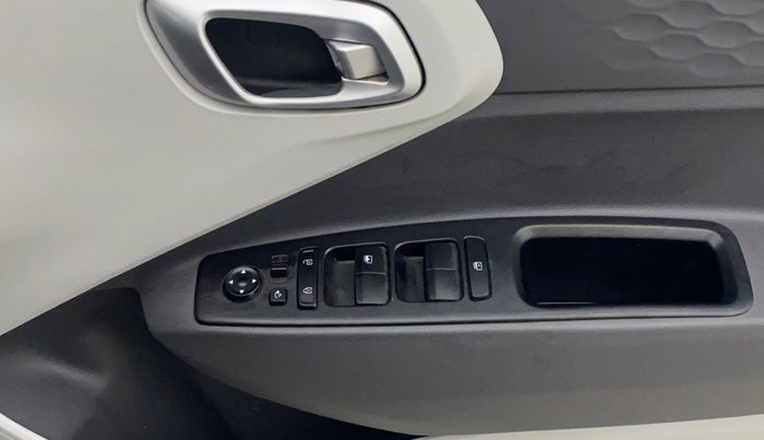 2022 Hyundai GRAND I10 NIOS SPORTZ AMT 1.2 KAPPA VTVT, Petrol, Automatic, 52,173 km, Driver Side Door Panels Control