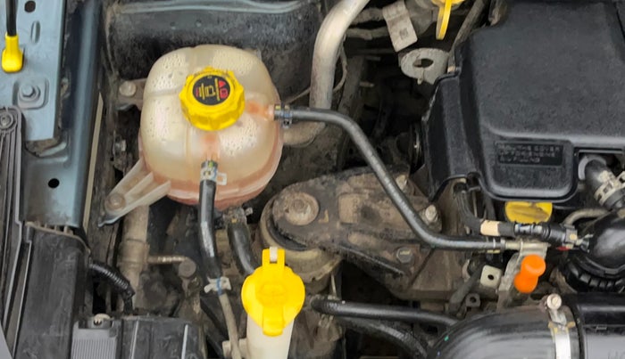 2021 Mahindra XUV300 W8 (O) 1.2 PETROL AMT, Petrol, Automatic, 89,653 km, Engine View - Right