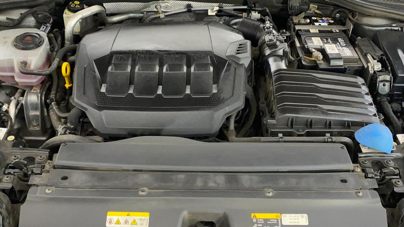 2022 Skoda Octavia L&K 2.0 AT, Petrol, Automatic, 33,747 km, Engine View