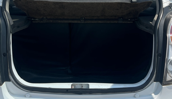 2012 Chevrolet Beat LS PETROL, Petrol, Manual, 66,905 km, Boot Inside