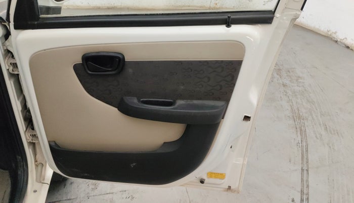 2015 Tata Nano TWIST XT, Petrol, Manual, 6,772 km, Driver Side Door Panels Control