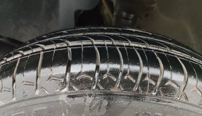 2015 Tata Nano TWIST XT, Petrol, Manual, 6,772 km, Left Front Tyre Tread