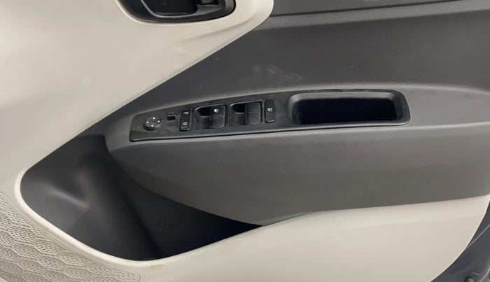 2021 Hyundai GRAND I10 NIOS MAGNA 1.2 KAPPA VTVT, Petrol, Manual, 84,617 km, Driver Side Door Panels Control