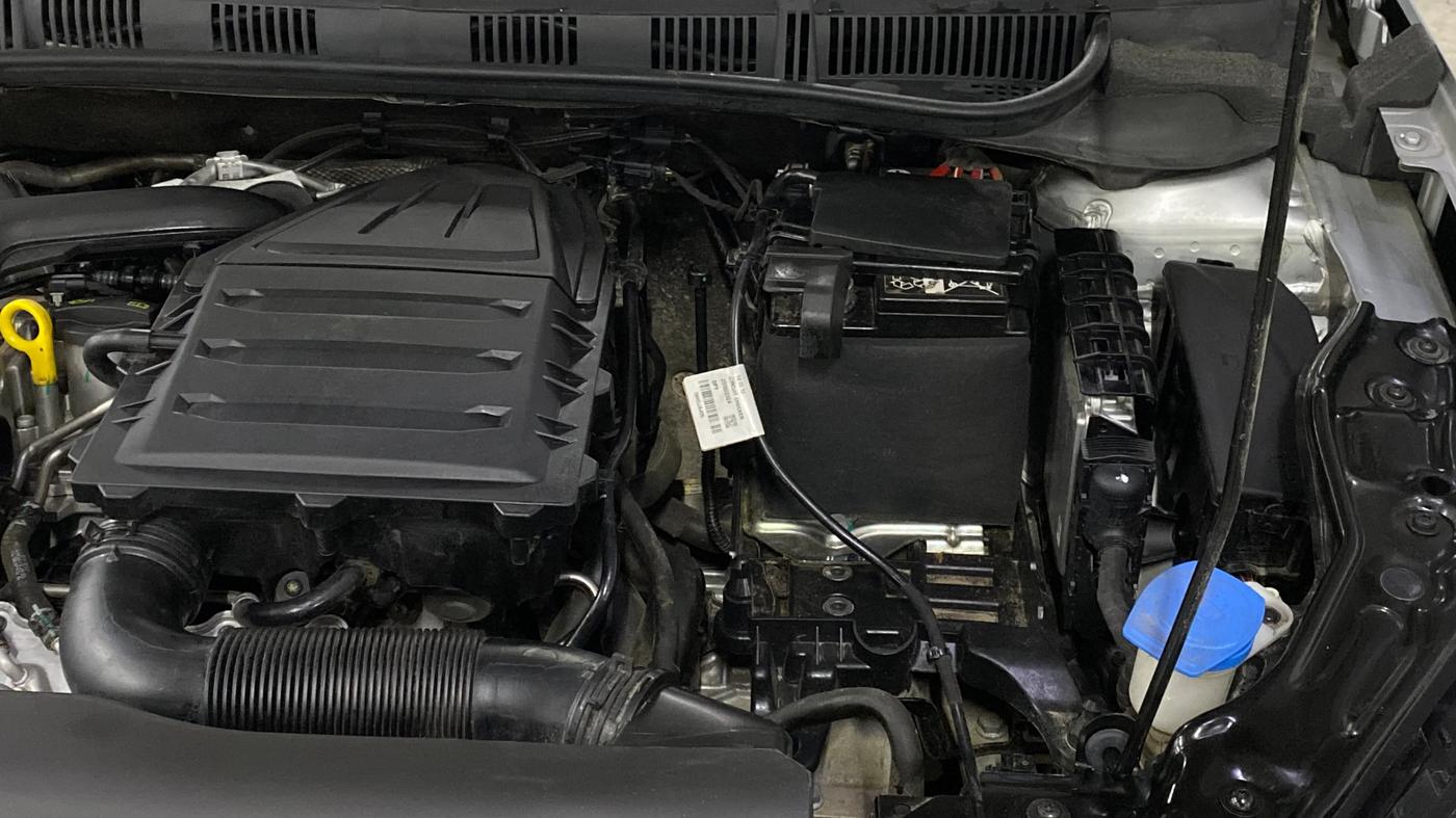 2024 Volkswagen VIRTUS Highline Plus 1.0 TSI AT, Petrol, Automatic, 21,452 km, Engine View - Left